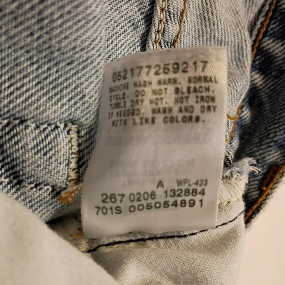Levis 505 Regular Fit Straight 38 (36) x 32 (30) Light Wash Denim Blue Jeans Zip